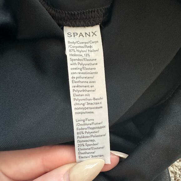 SPANX black faux leather leggings size M - Picture 7 of 11